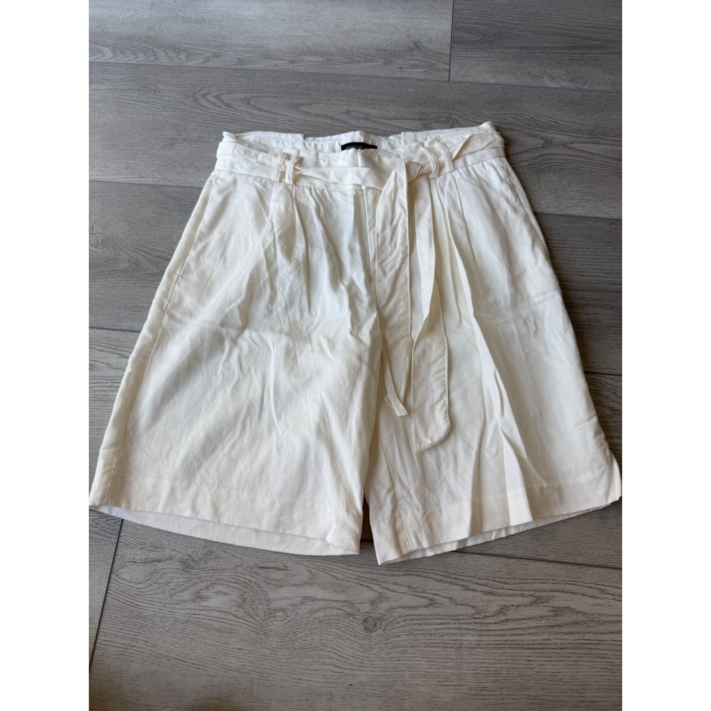 Banana Republic Shorts Bermuda Tie Waist Pleated Front Stretch |‎ Womens Size 8 - Picture 3 of 11